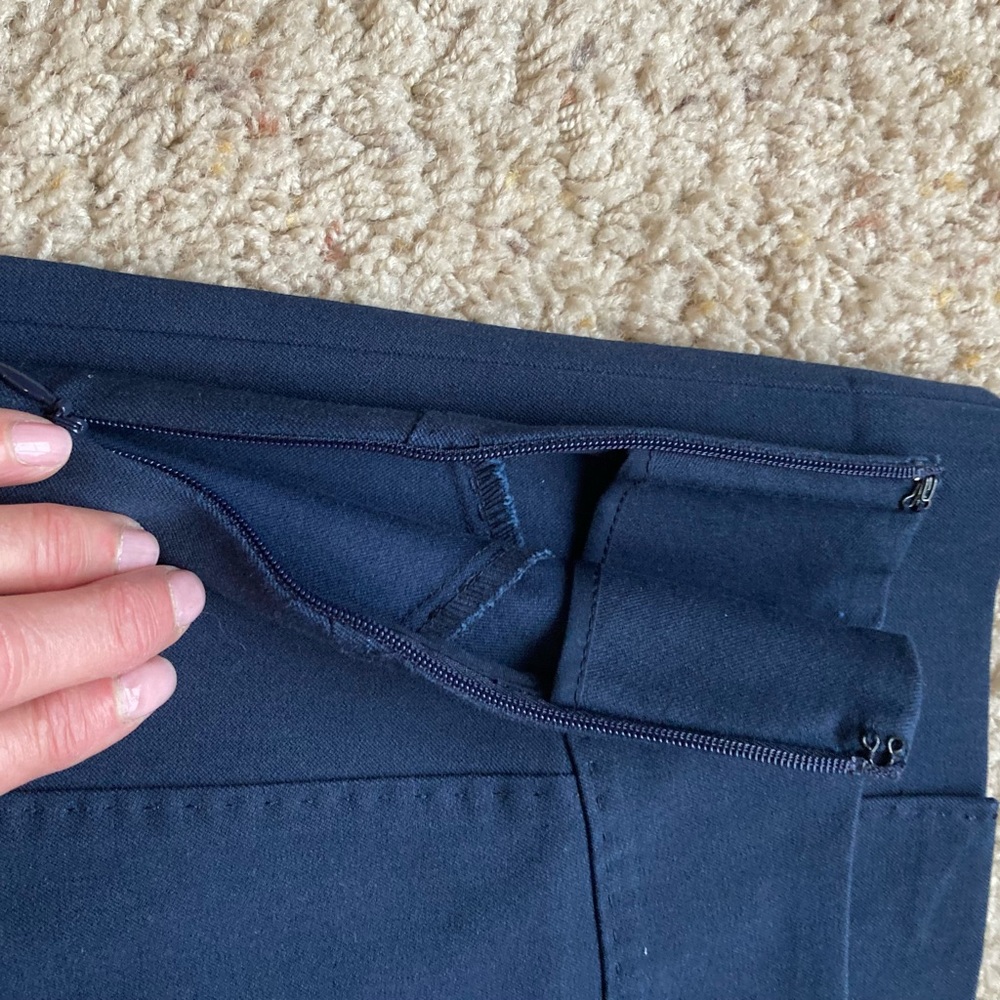 Banana Republic Classic Pencil Skirt Dark Navy Blue Like New Generous Size 0 - Picture 7 of 9